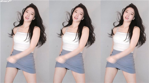  美女和男生一起努力的生猴子：青春奋斗，共筑梦想