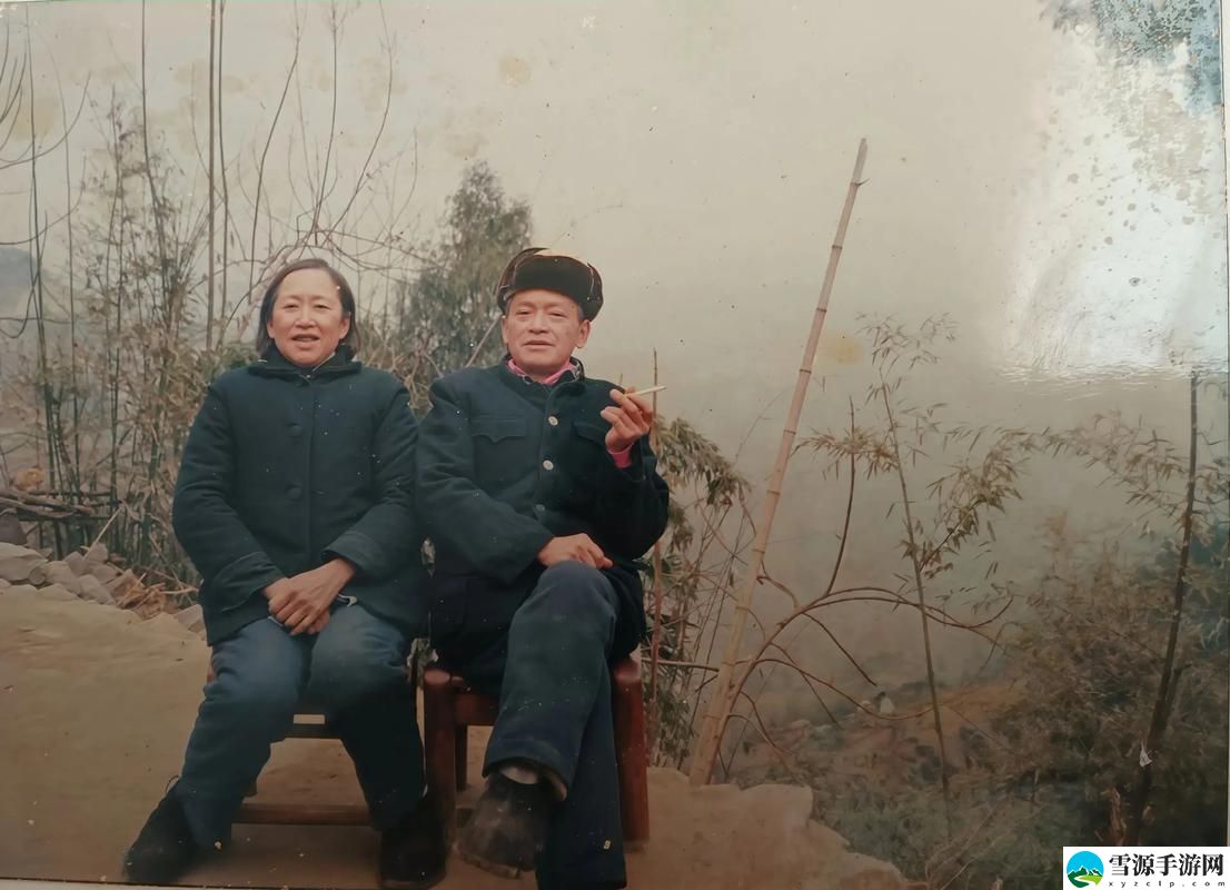 小时候看到外公压在妈妈身上，观众：这是一场难以言说的家庭戏剧
